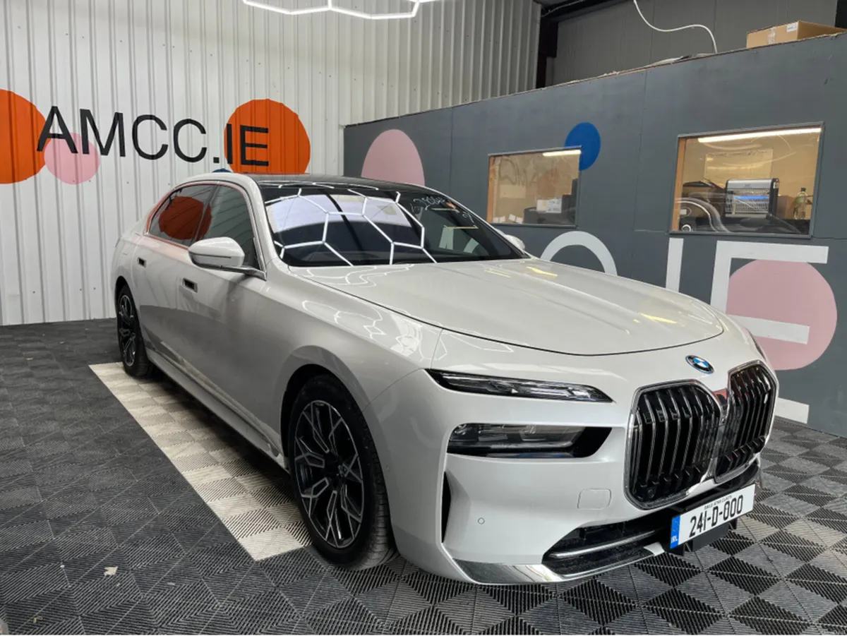 BMW i7 2024 BMW I7 XDRIVE60 EXCELLENCE AUTOMATIC / - Image 1