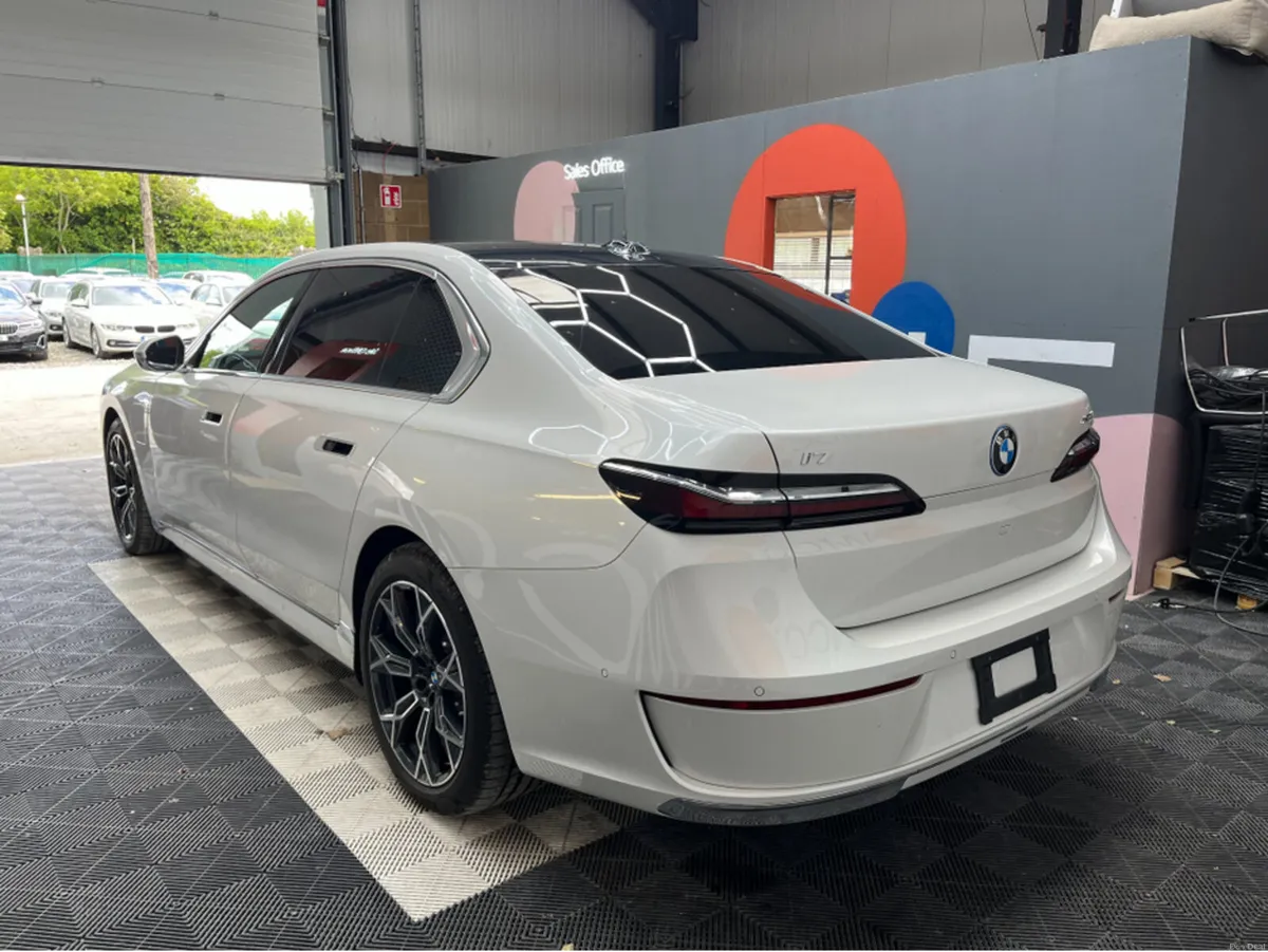 BMW i7 2024 BMW I7 XDRIVE60 EXCELLENCE AUTOMATIC / - Image 4