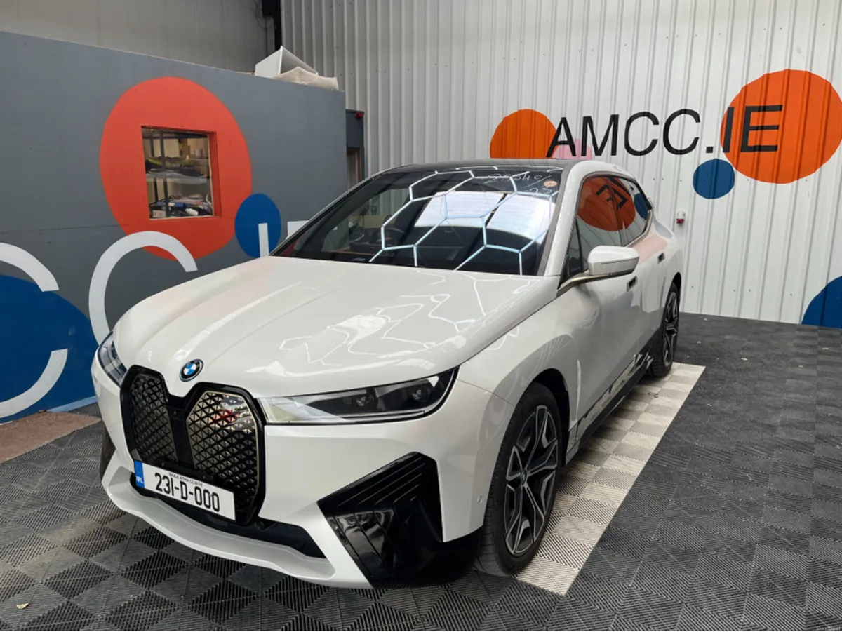 BMW iX 2023 BMW IX XDRIVE40 AUTOMATIC / CRUISE CON - Image 4
