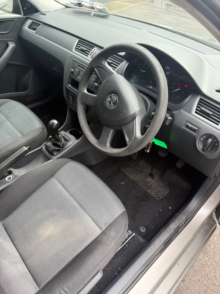 Skoda Rapid 2013 - Image 6