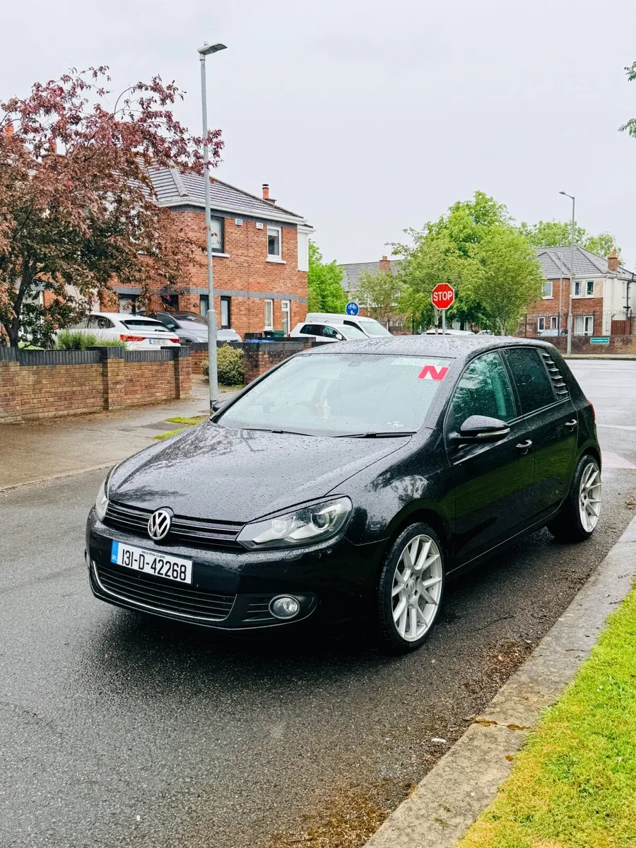 Volkswagen Golf 2013 price negotiable - Image 3