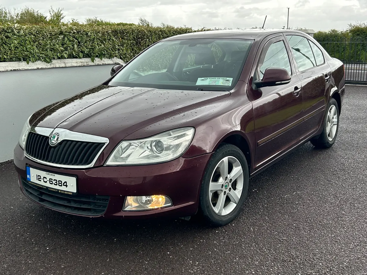 Skoda Octavia 2012 long NCT low miles - Image 1