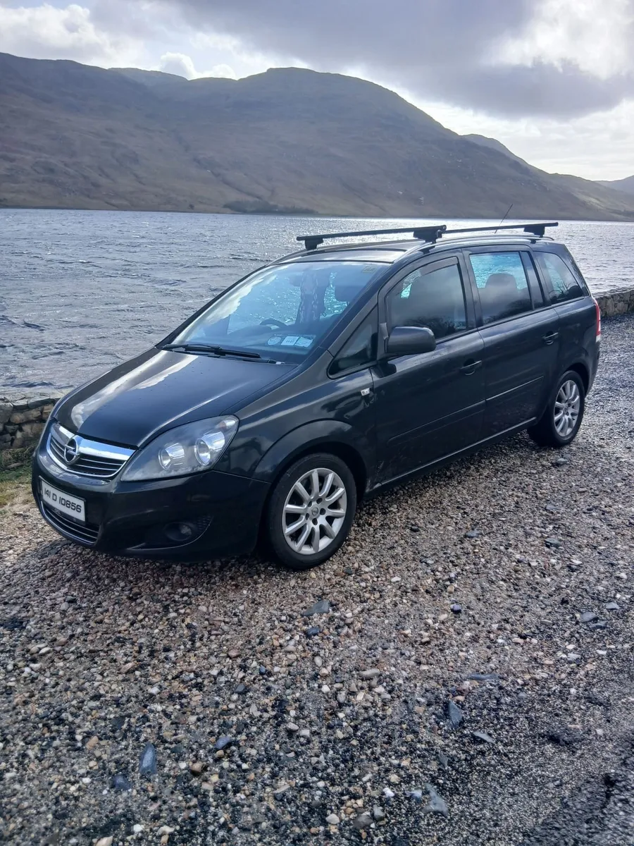 Opel Zafira 2014 - Image 1