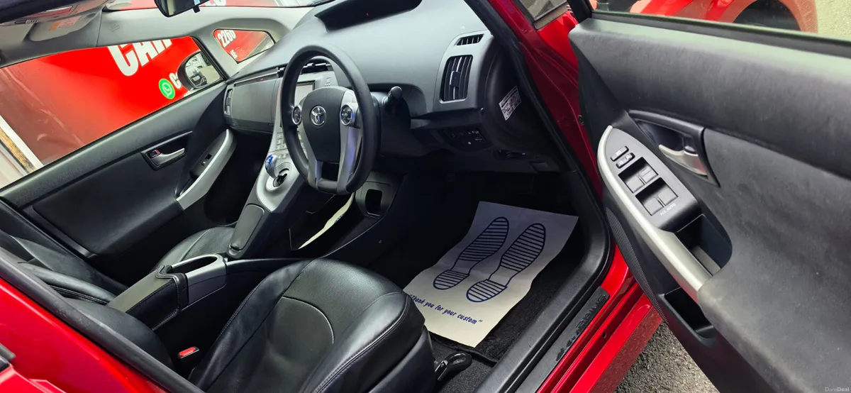 Toyota prius Hybrid - Image 5