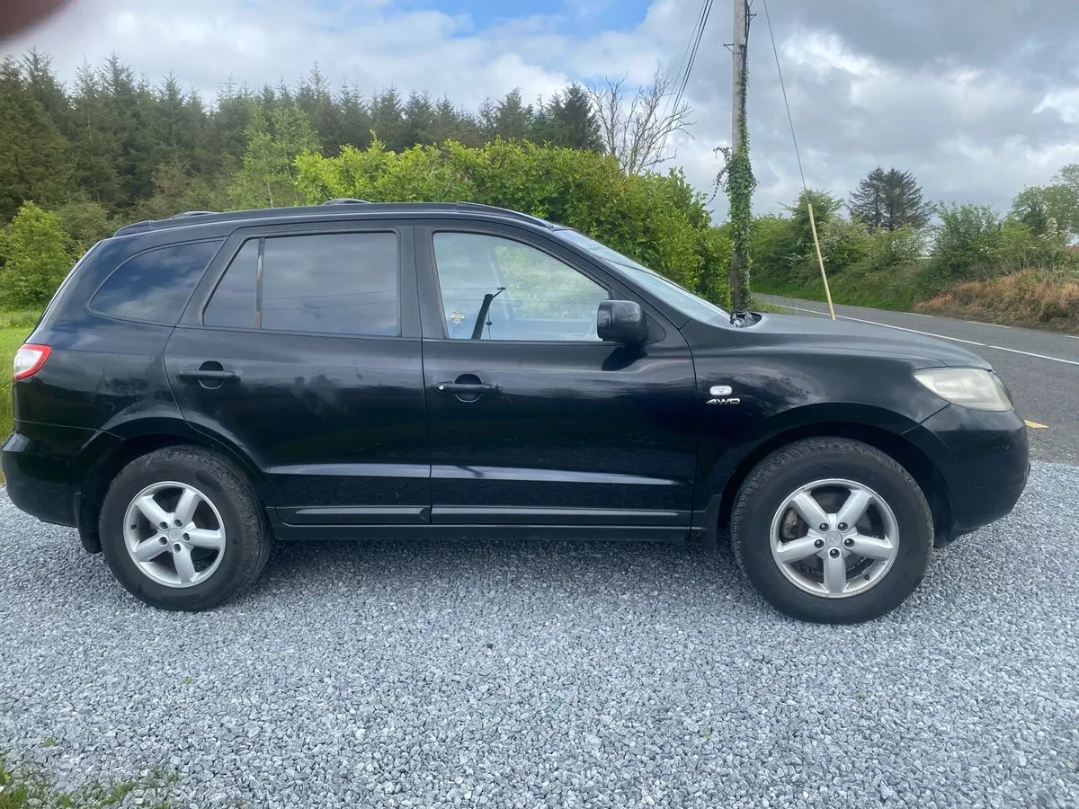 Hyundai Santa Fe 2007 2.2 4X4 - Image 2