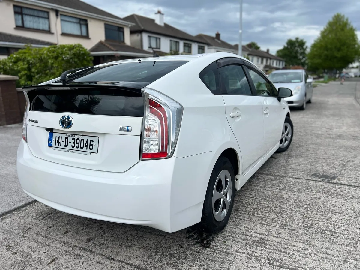 Toyota Prius 1.8 hybrid - Image 3