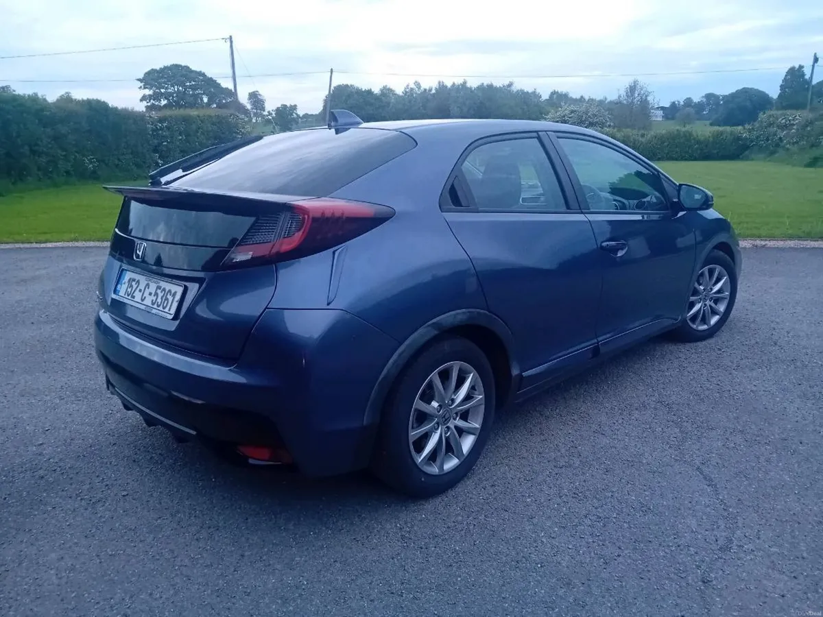 2015 Honda Civic Petrol - Image 2
