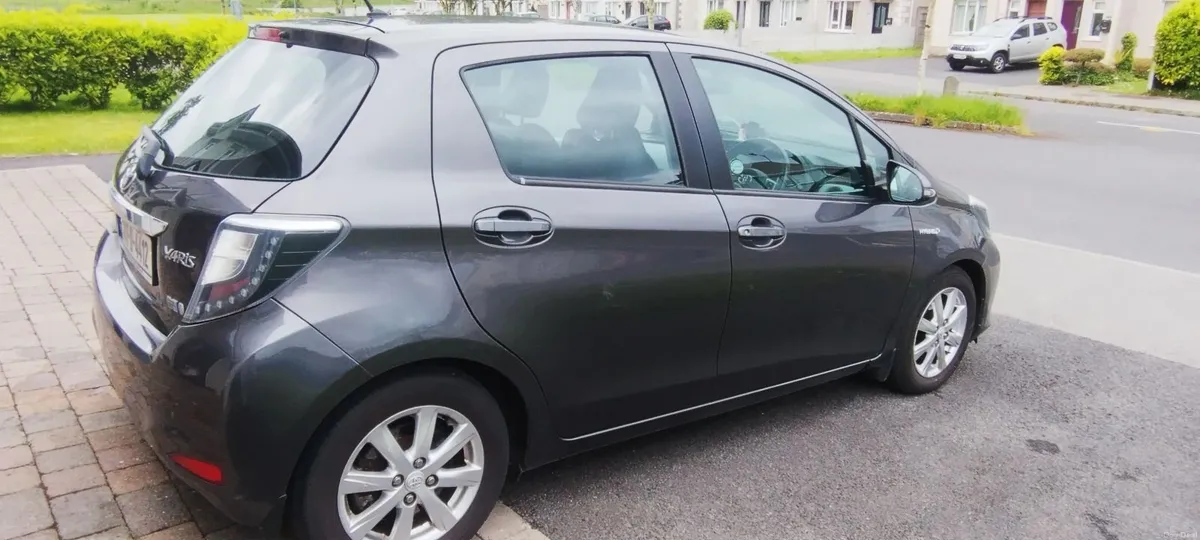 Toyota Yaris 2014 - Image 3