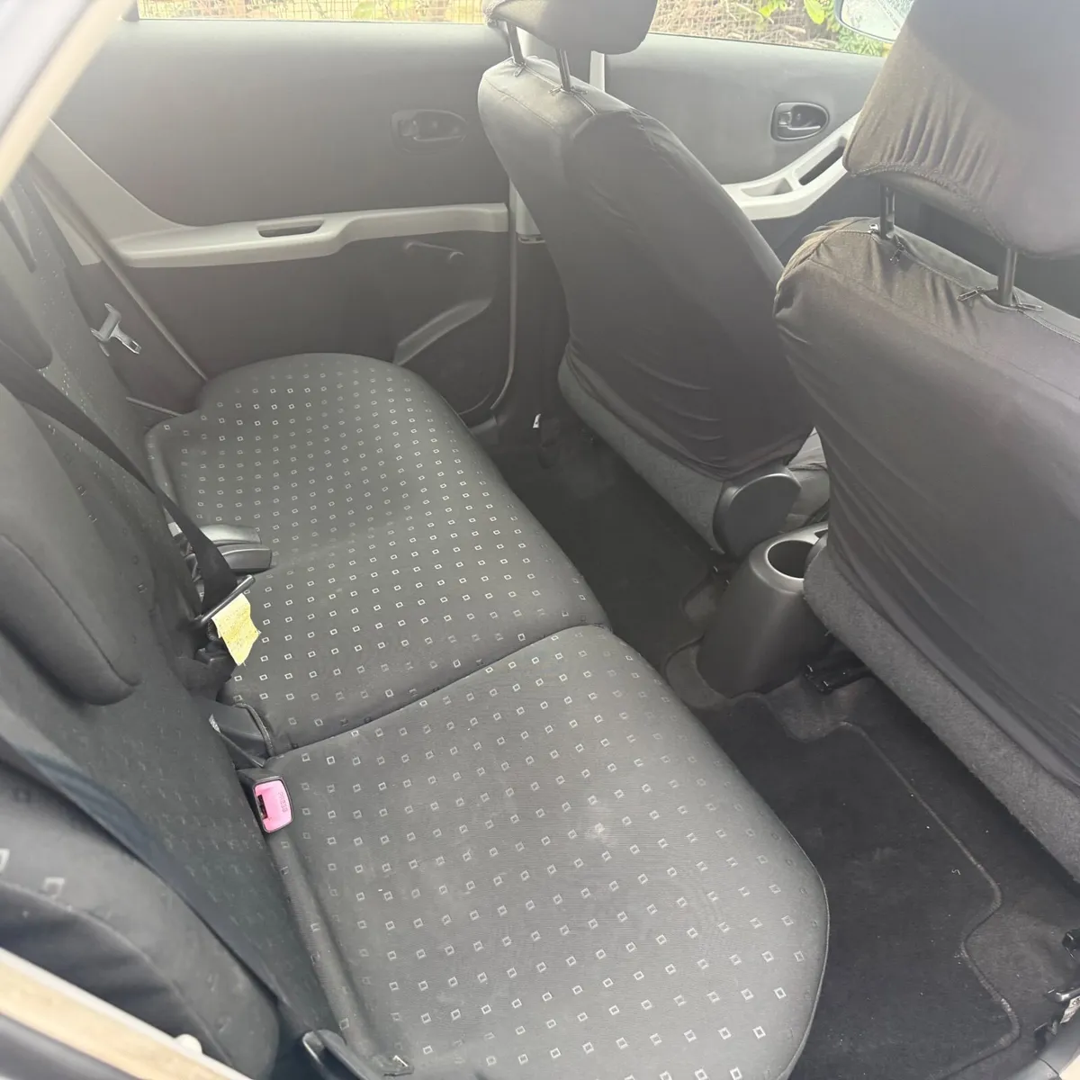 Toyota Yaris 2007Manual 1.0petrol - Image 4