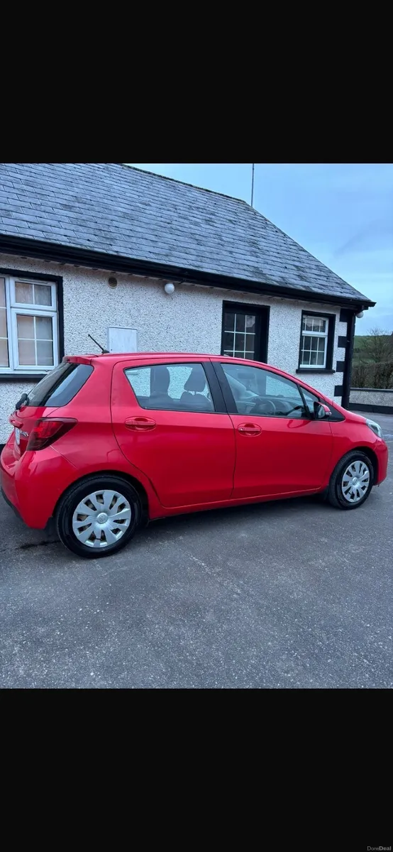 Toyota Yaris 2015 - Image 3