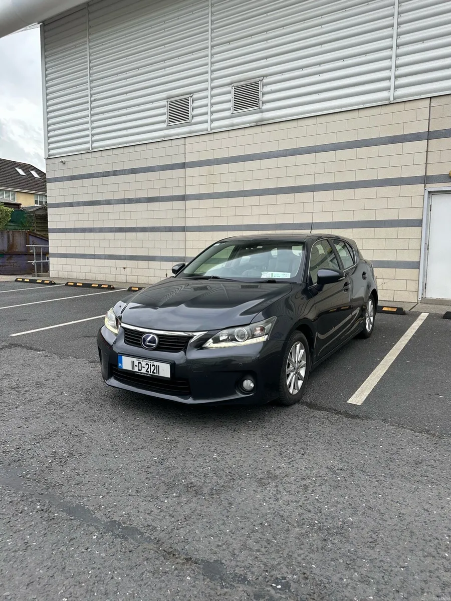 Lexus CT200H Low mileage New NCT - Image 4