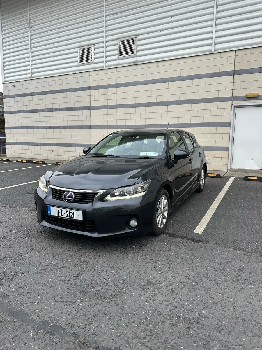 Lexus CT200H Low mileage New NCT - Image 2