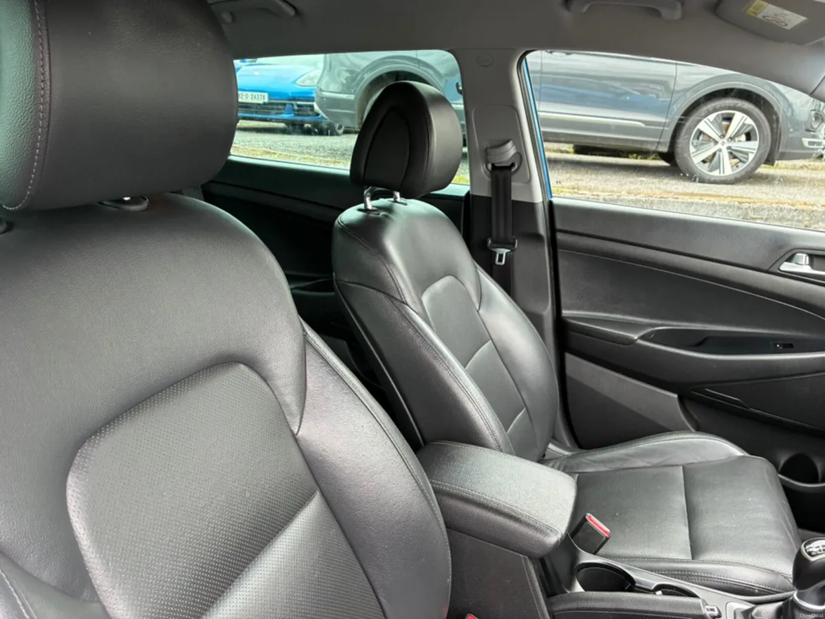Hyundai Tucson EXECUTIVE 1.7 (BLACK LEATHER) - Image 5