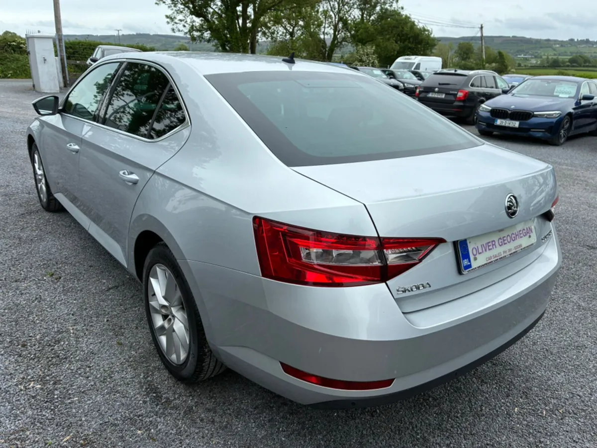 Skoda Superb 1.6 TDI SE TECHNOLOGY - Image 3