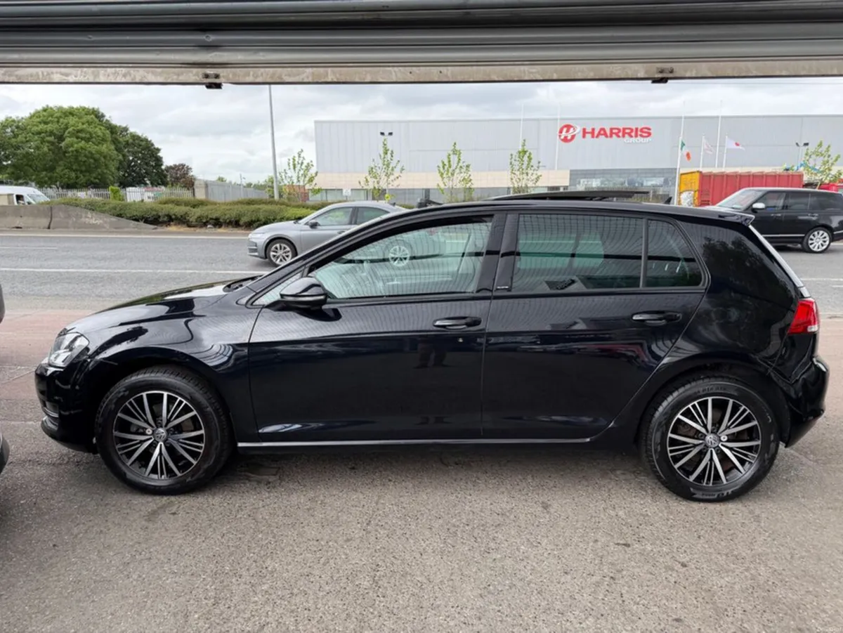 Volkswagen Golf 1.2 TSI, ALL STAR MODEL, LOW MILEA - Image 3
