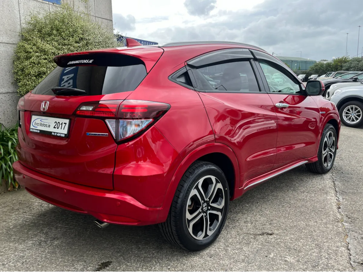 Honda Vezel HR-V Z SENSING AUTOMATIC HYBRID 1.5 PE - Image 4