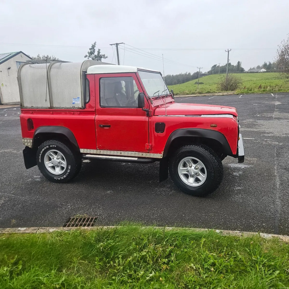Land Rover Defender 90 2001 - Image 3