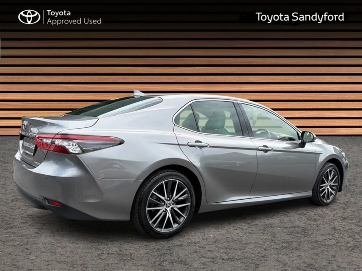 Toyota Camry HYBRID PLATINUM EDITION AUTO // FULL - Image 2