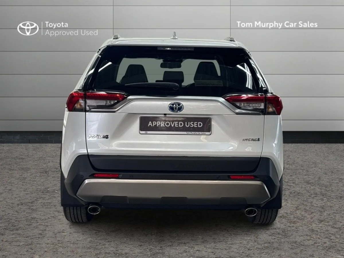 Toyota RAV4 PLATINUM HYBRID - TOP SPEC - LOW MILEA - Image 4