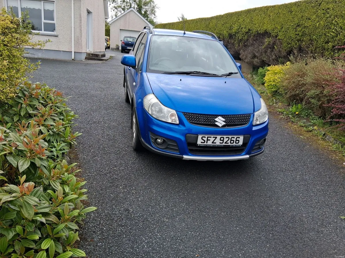 Suzuki SX4 2010 - Image 4