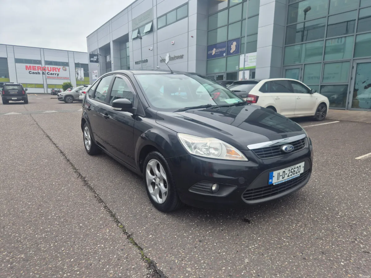 Ford Focus 2011 - Image 1