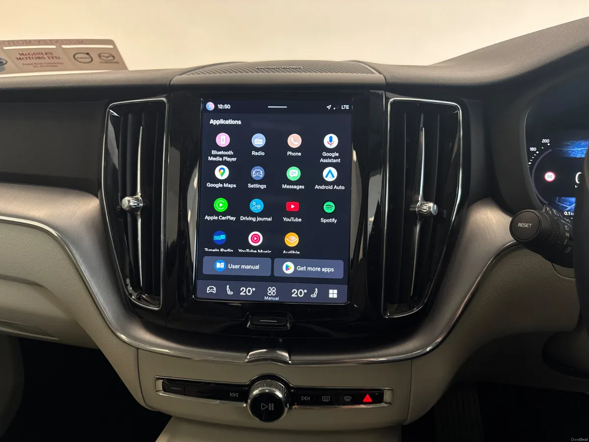 Volvo XC60 2022 - Image 6