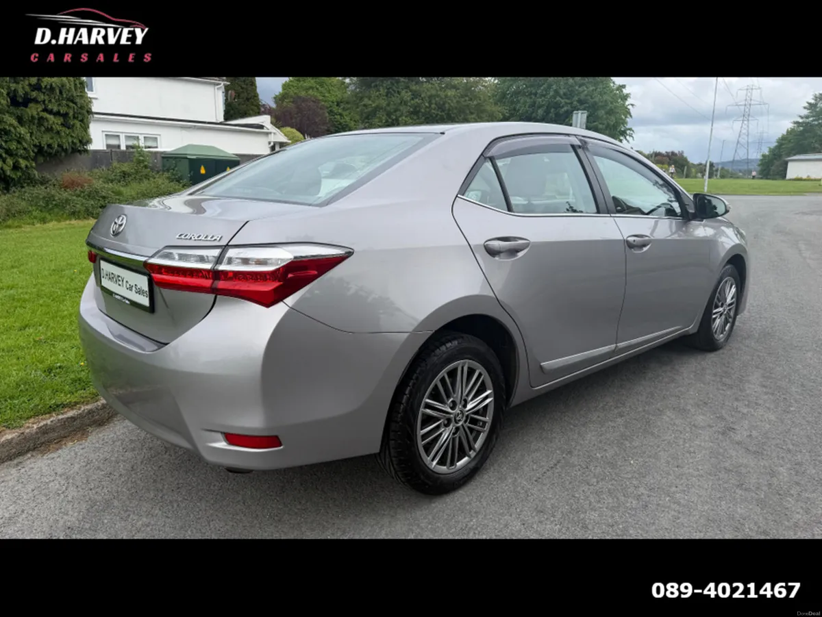 Toyota Corolla 1.33 Luna Sport**Irish Car**Low Mil - Image 3