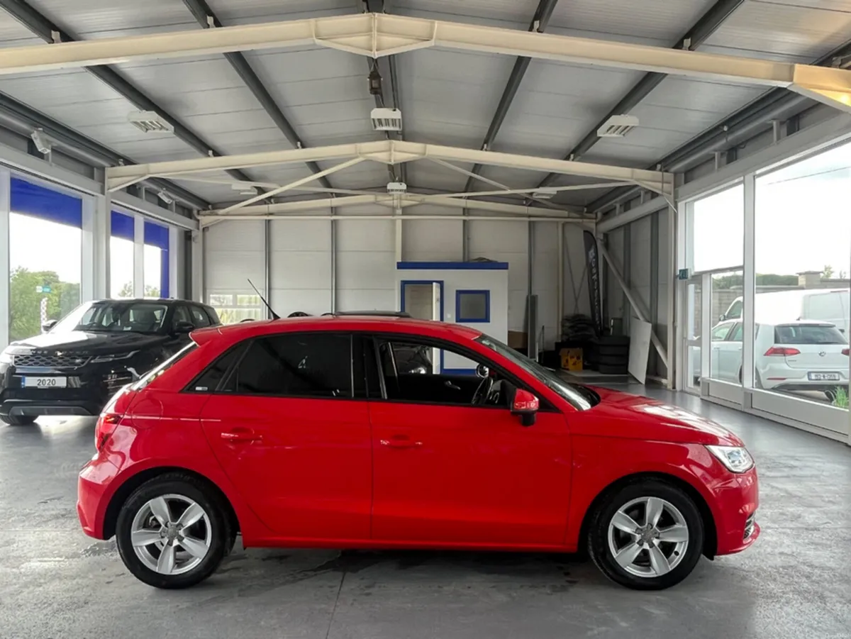Audi A1 DBA-8XCHZ 5DR - Image 4