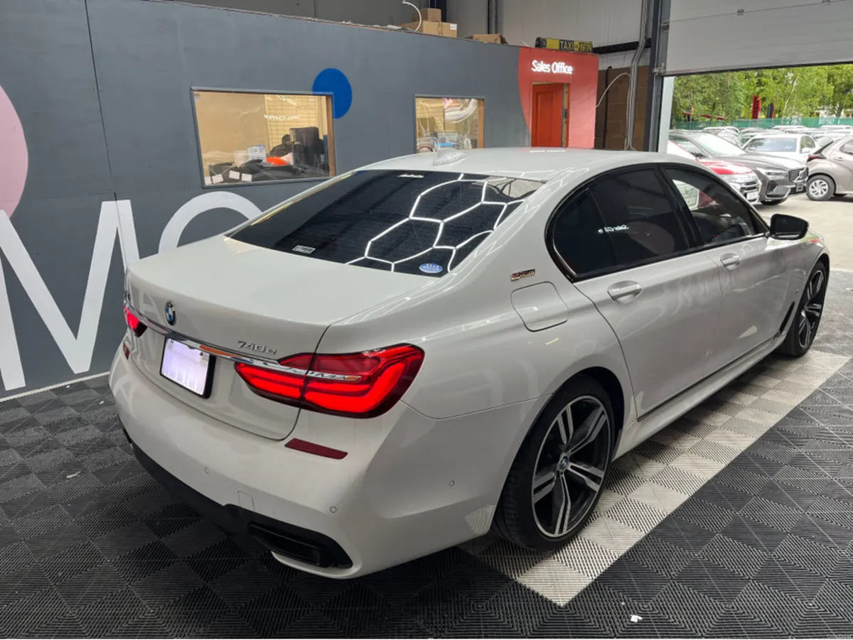 BMW 7-Series 2017 BMW 740E IPERFORMANCE M-SPORT 2. - Image 2