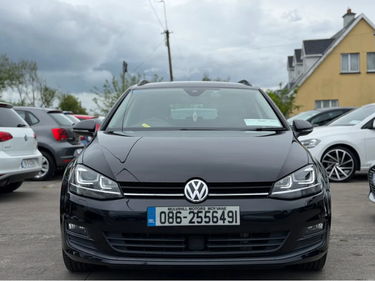 Volkswagen Golf LOW MILEAGE High Spec Auto - Image 2