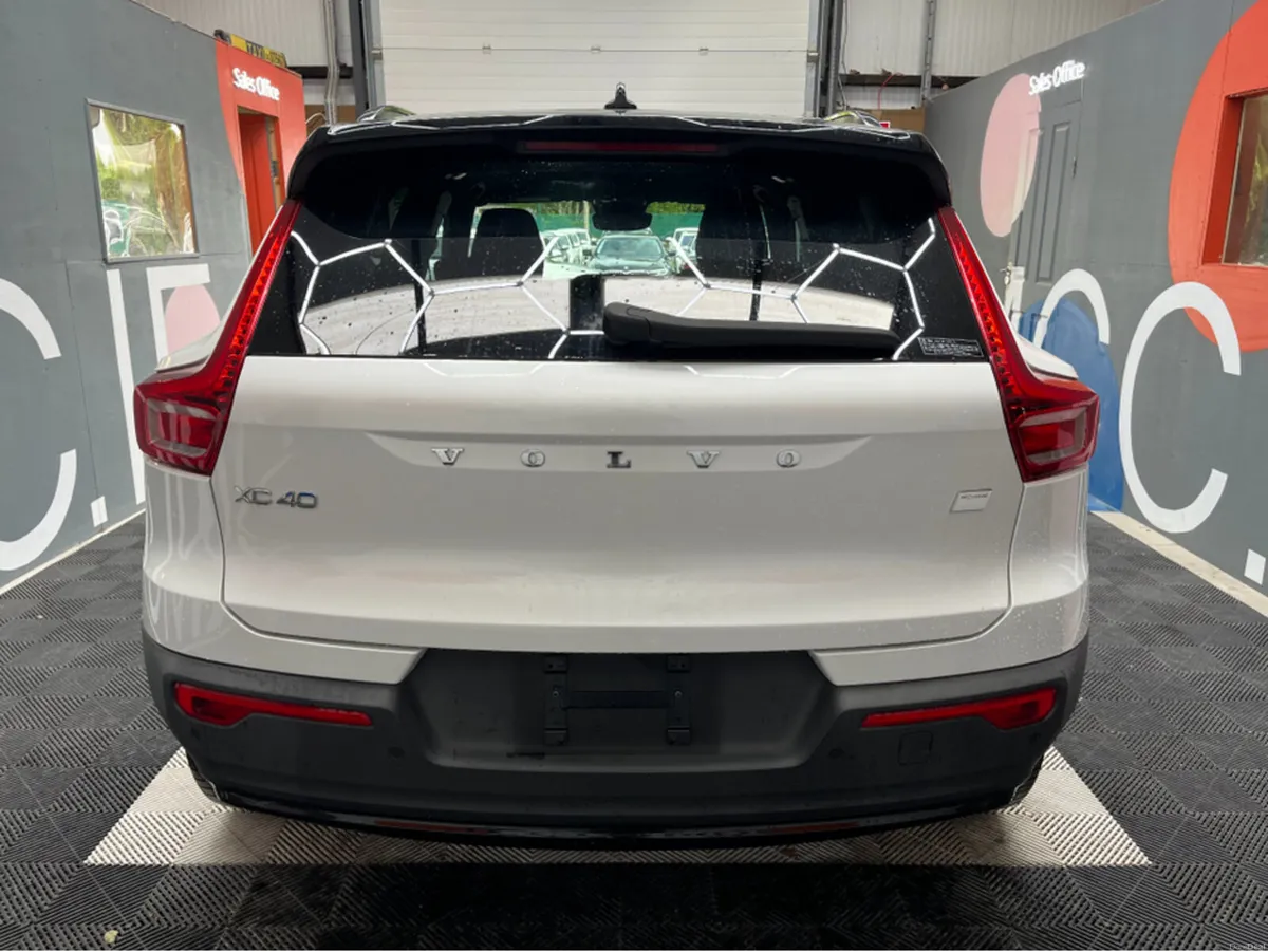 Volvo XC40 €28950 2022 VOLVO XC40 SINGLE MOTOR AUT - Image 3