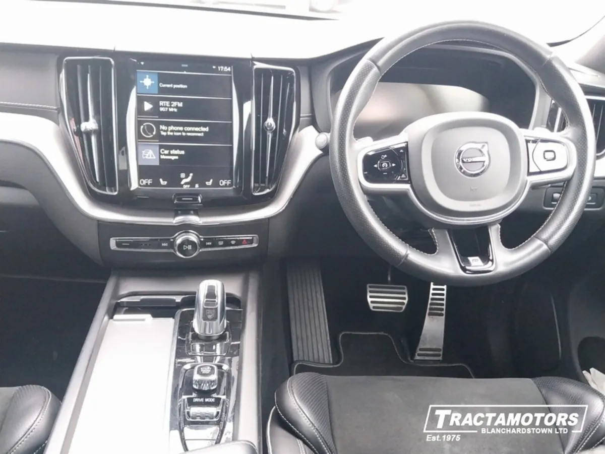 Volvo XC60 2.0 T8 R-DESIGN PRO AWD 303PS AUTO 5DR - Image 2