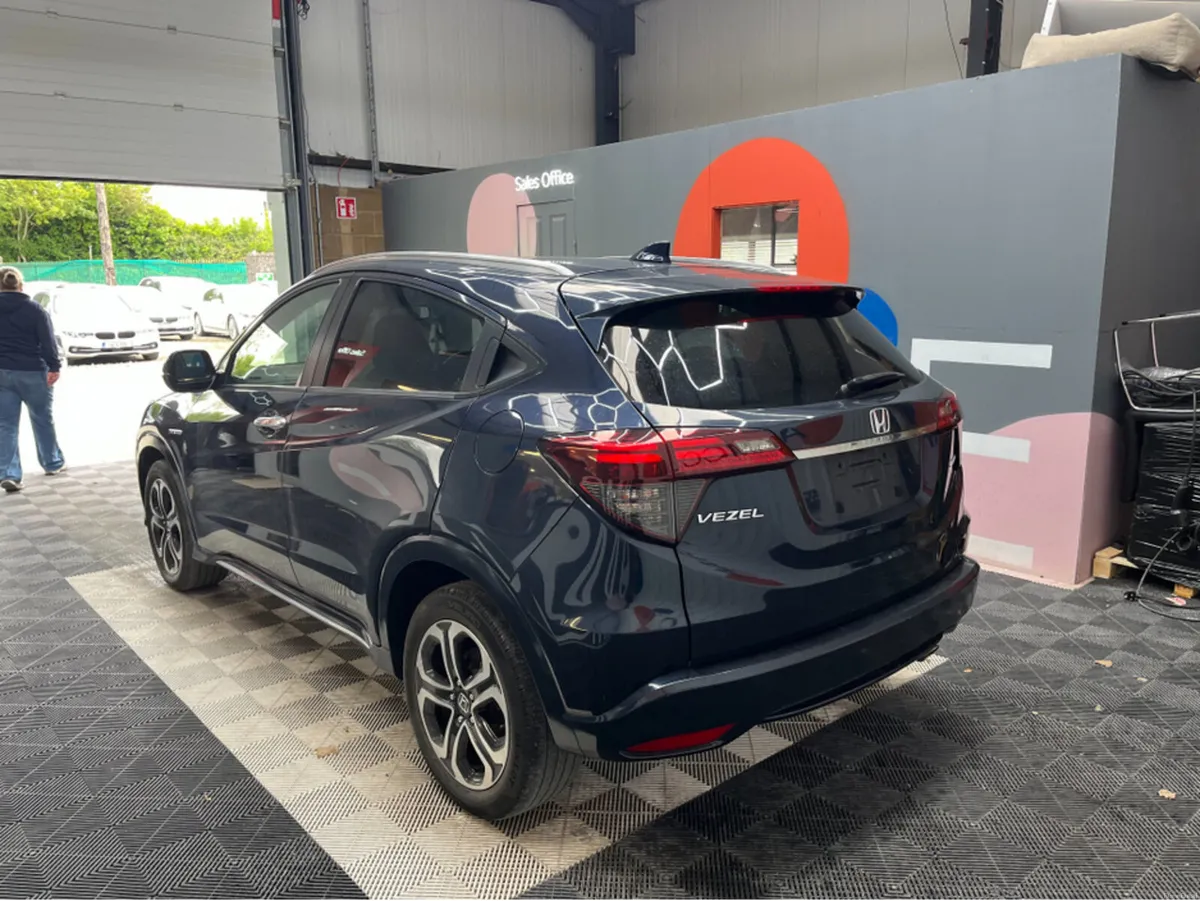 Honda Vezel €17950 2018 HONDA VEZEL 1.5 AUTOMATIC - Image 4
