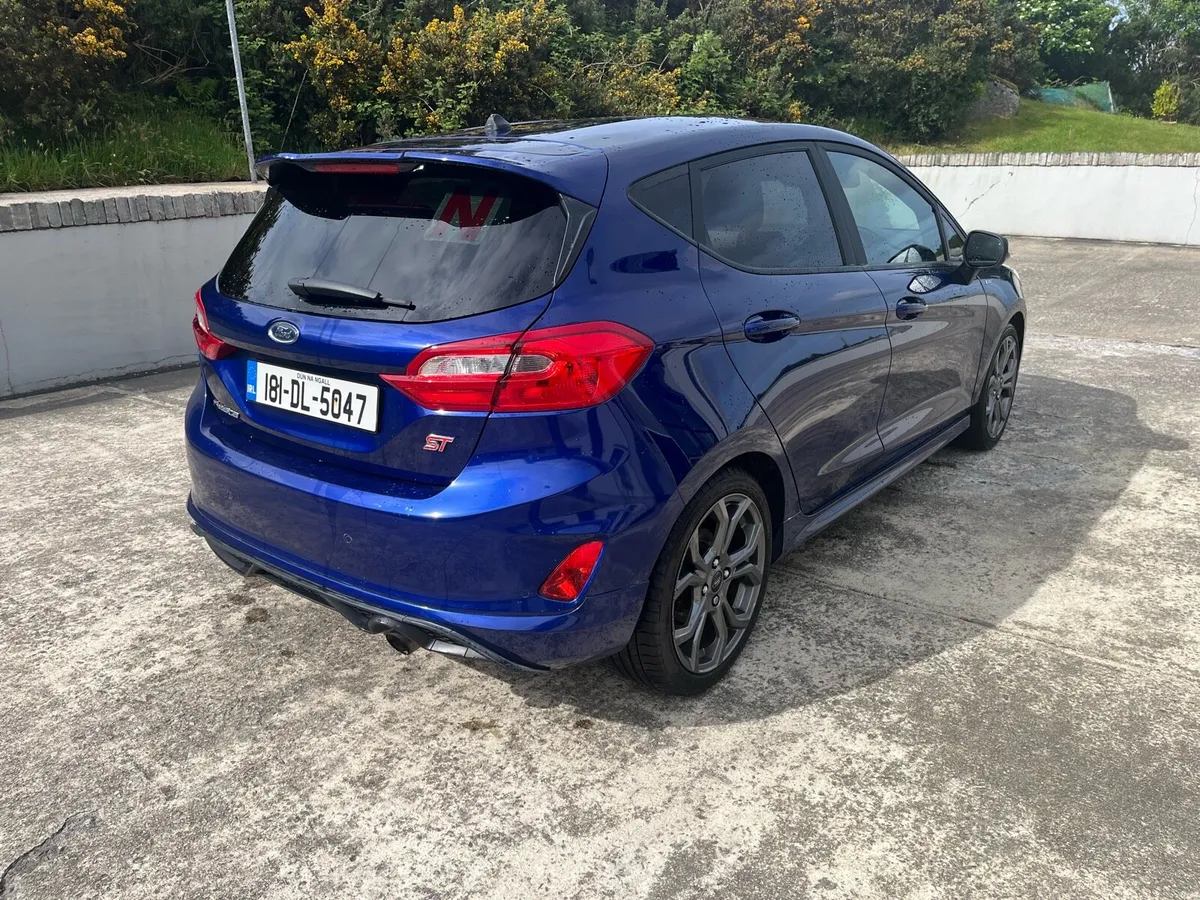 2018 ford fiesta ST-line - Image 4