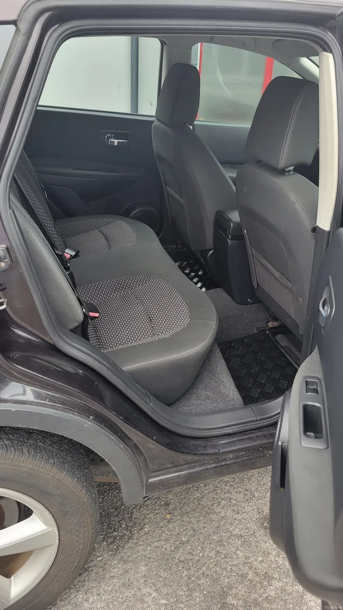 Nissan Qashqai 2010 - Image 3