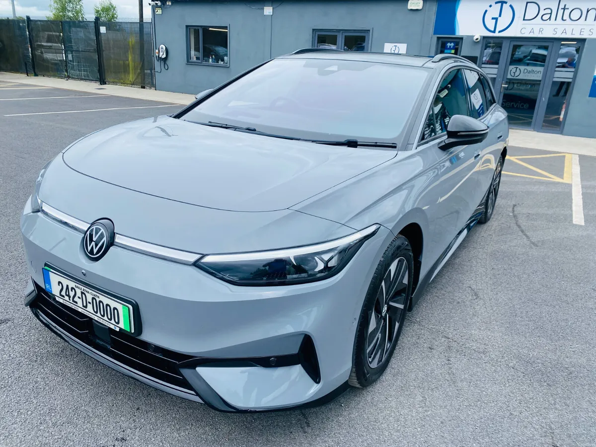 VOLKSWAGEN id7 PRO S MATCH TOURER 86KW 2024 (242) - Image 1