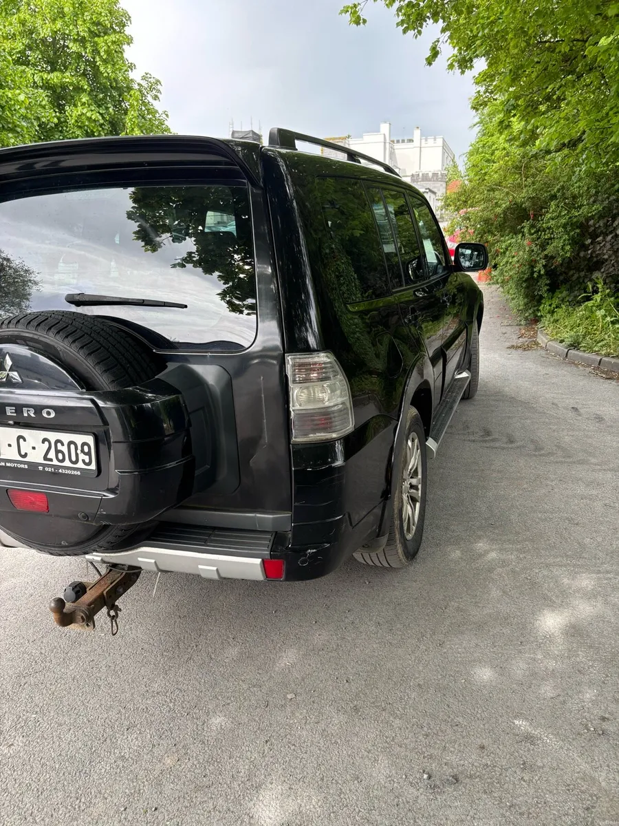 Mitsubishi Pajero - Image 3