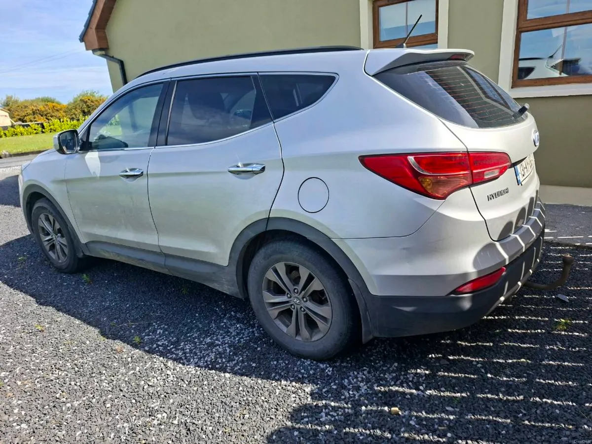 Hyundai Santa Fe - Image 3