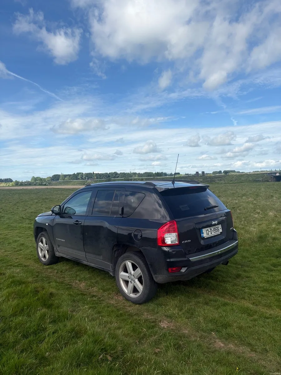 Jeep Compass 4WD - Image 2
