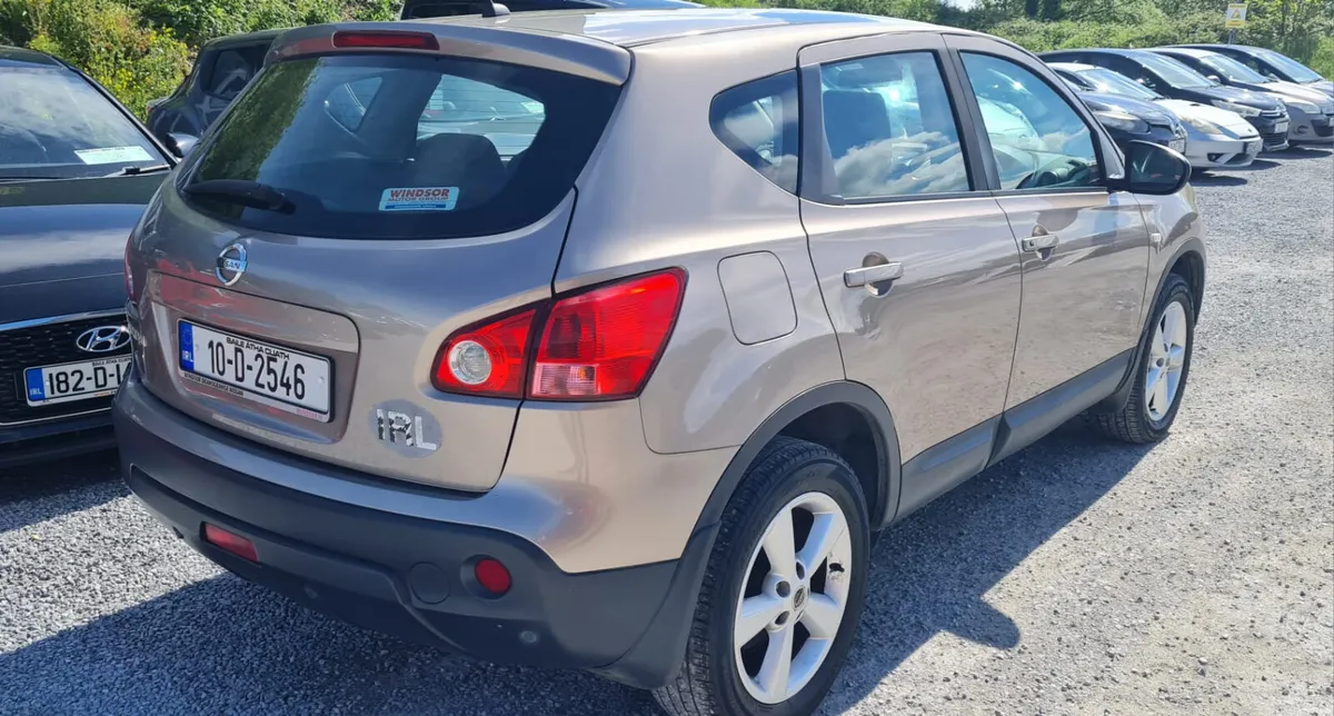 Nissan Qashqai 2010 - Image 3