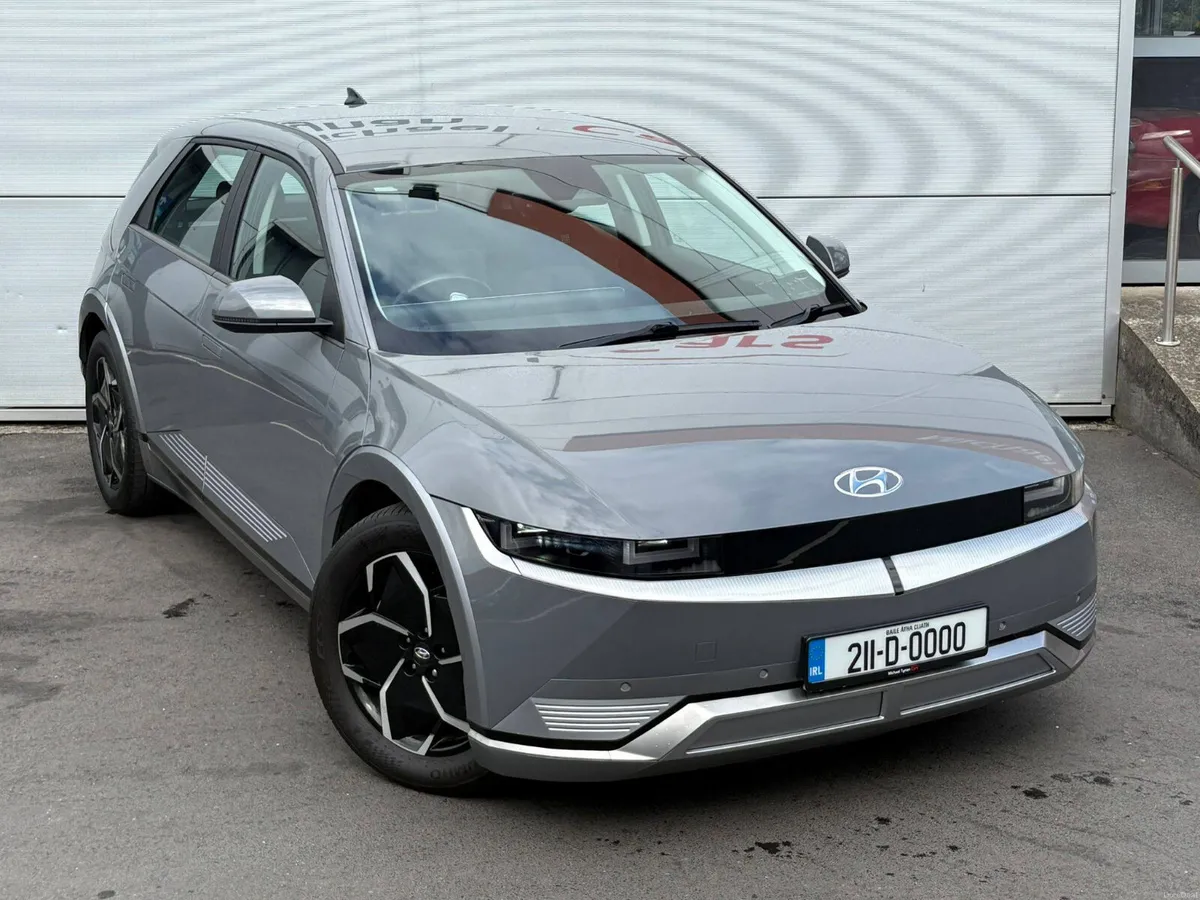 2021 Hyundai IONIQ 5, Premium, 73kwh, 19" Alloys - Image 2