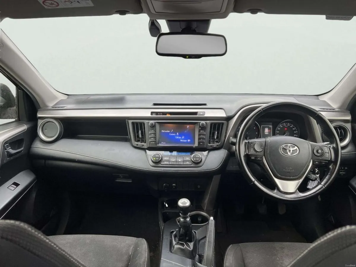 Toyota RAV4 RAV4 2.0 D4D Luna Sport 4DR - Image 2