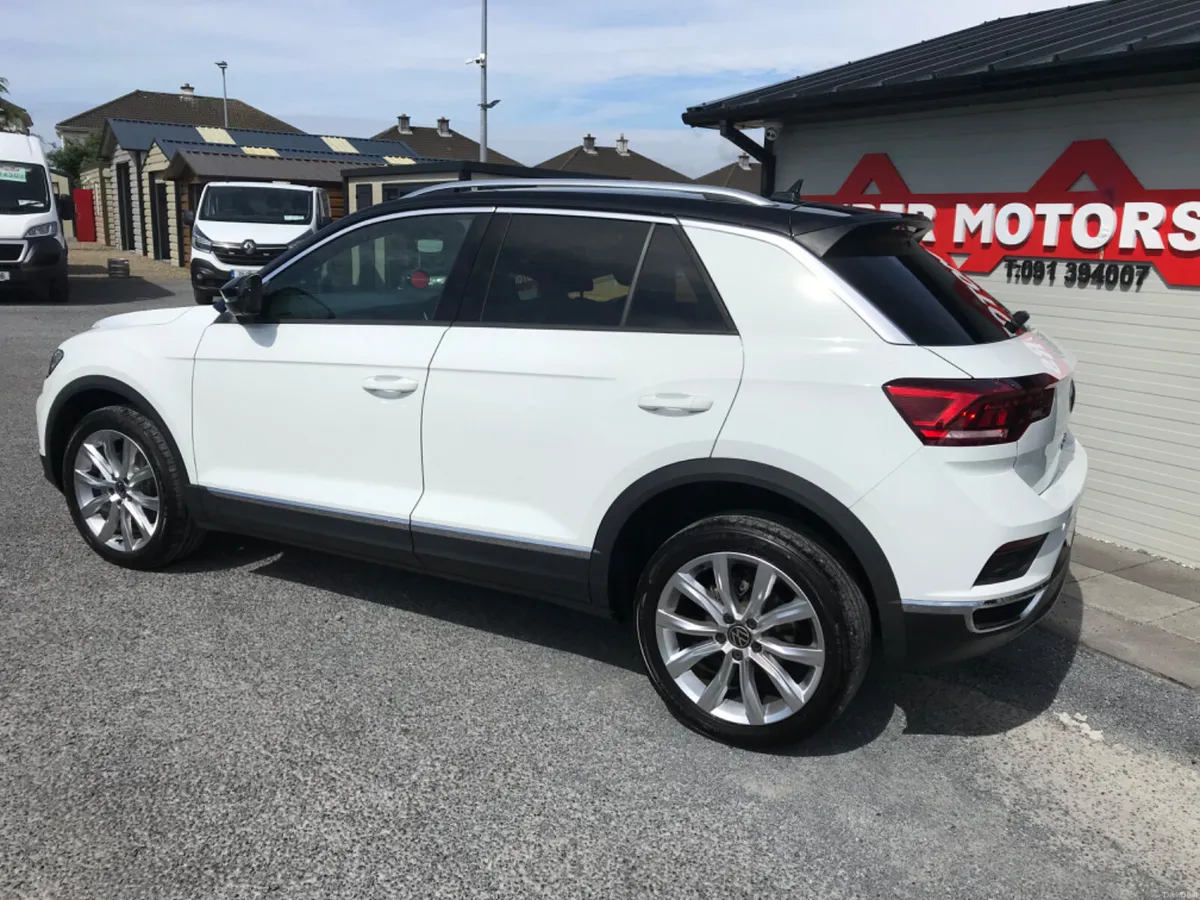 2022 Volkswagen T-Roc Diesel Automatic - Image 3