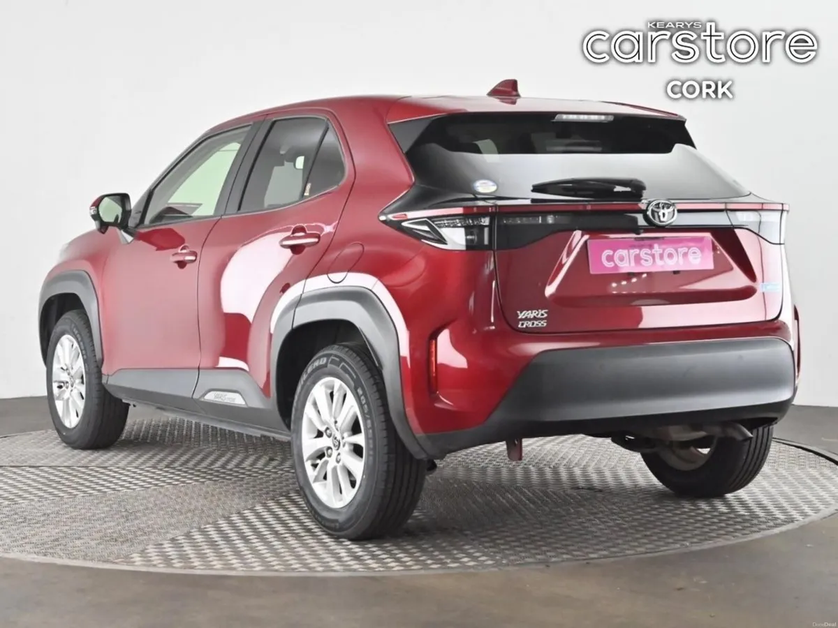 Toyota Yaris Cross 1.5 Hybrid CVT - Image 3