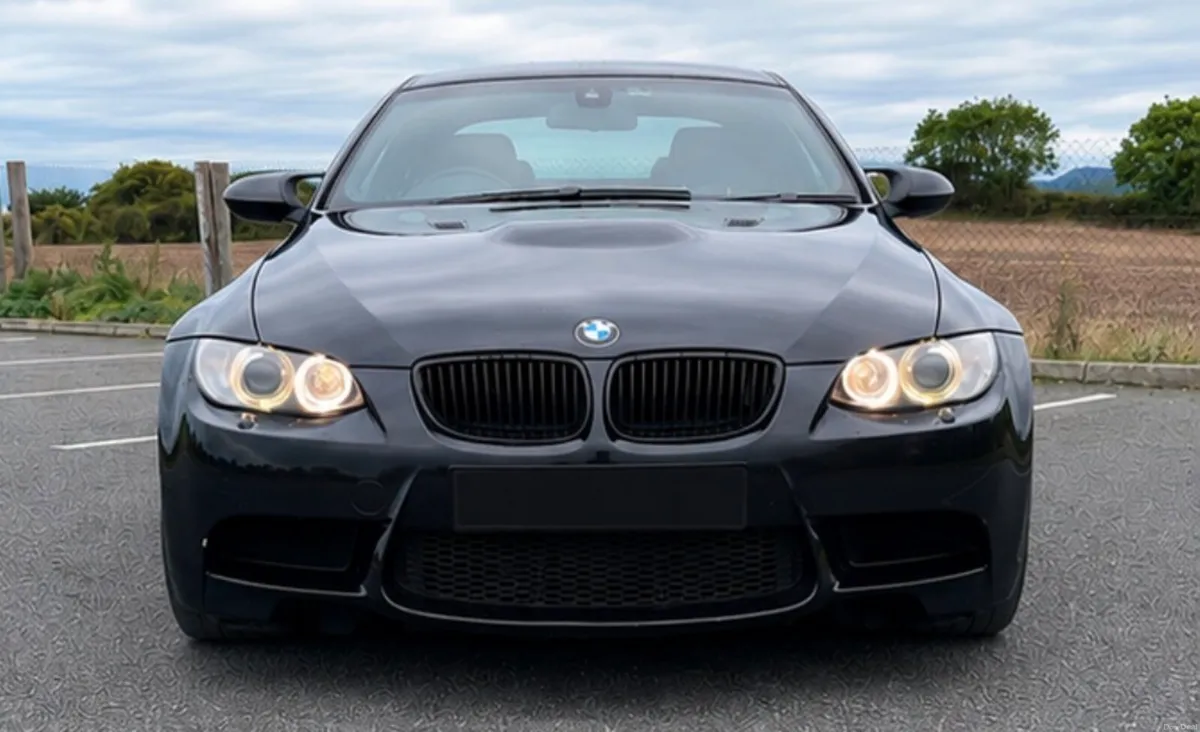 E92 M3 V8 2008 - Image 4
