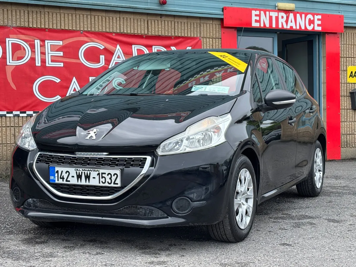 🔺Peugeot 208 2014🔺❗️LOW KM ✅NCT & Service - Image 2