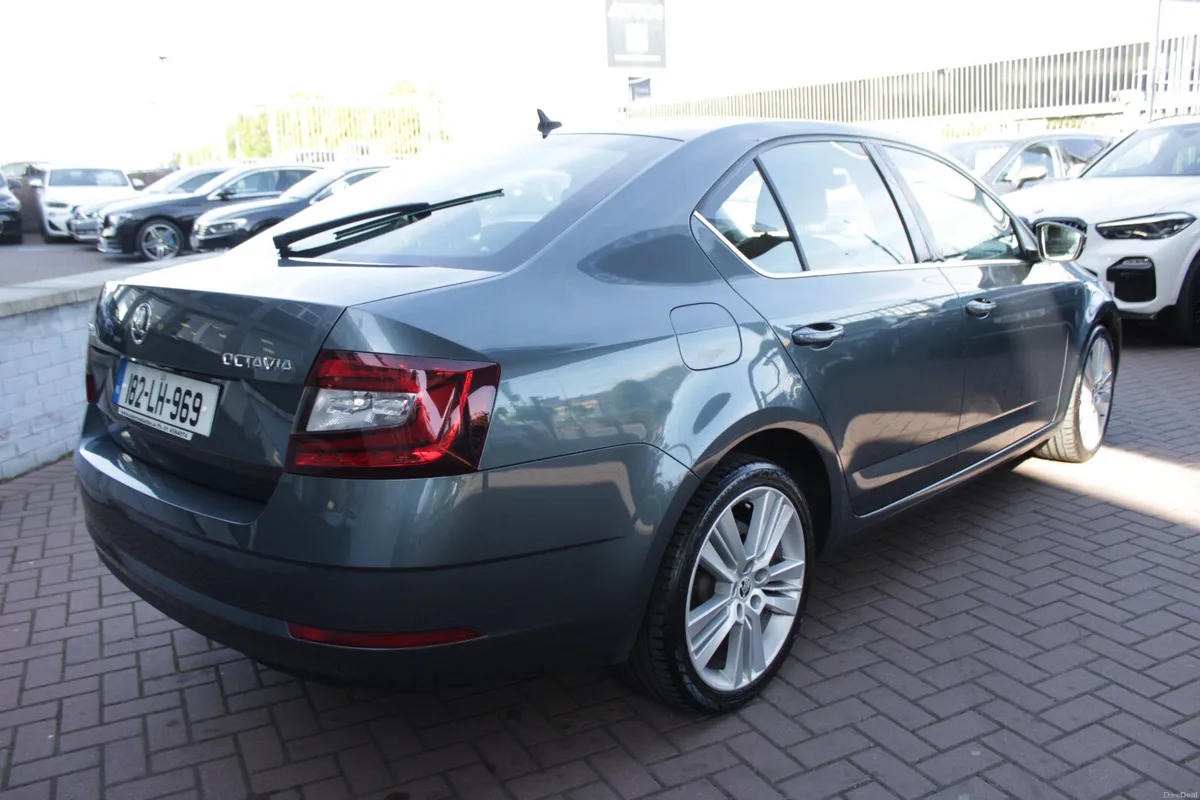Skoda Octavia 2018 - Image 4