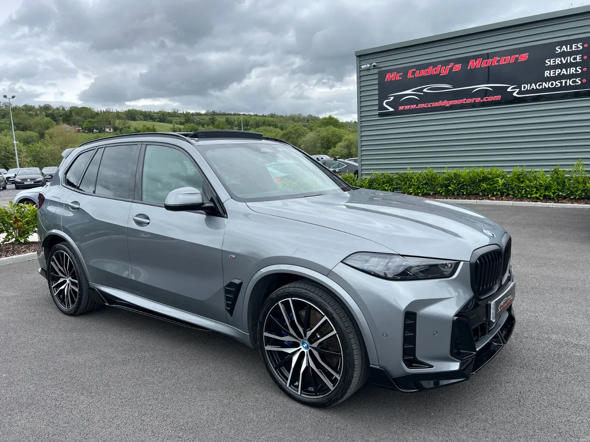 BMW X5 2025 M SPORT TOP SPEC PAN ROOF TECH PRO 22 - Image 2