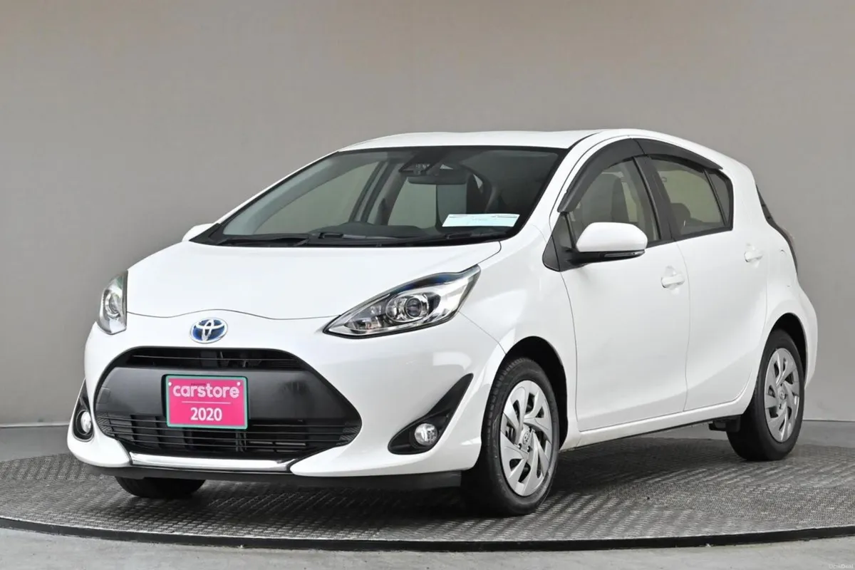 Toyota Aqua 1.5 VVT-i HYBRID **BI-TONE INTERIOR**A - Image 3