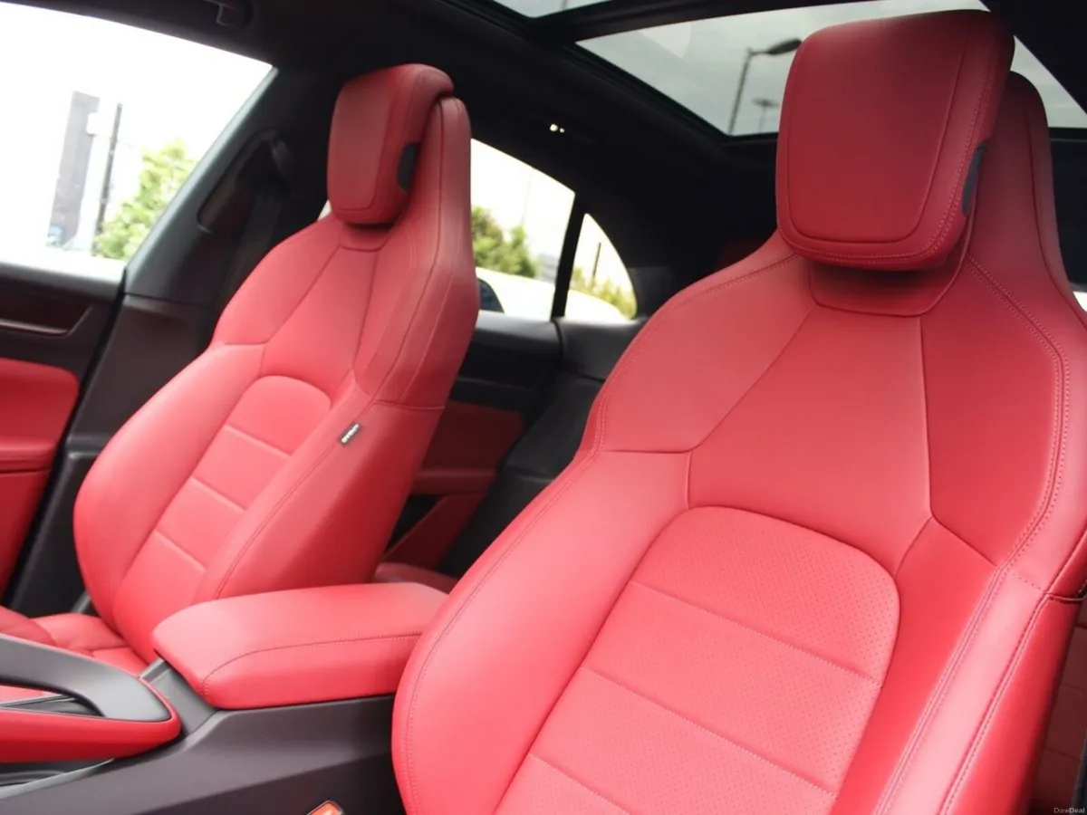 Porsche Macan Electric - Image 5